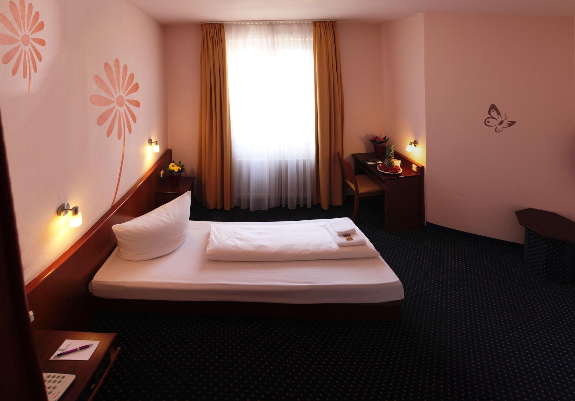 Hotel Residenz Duesseldorf Bagian luar foto