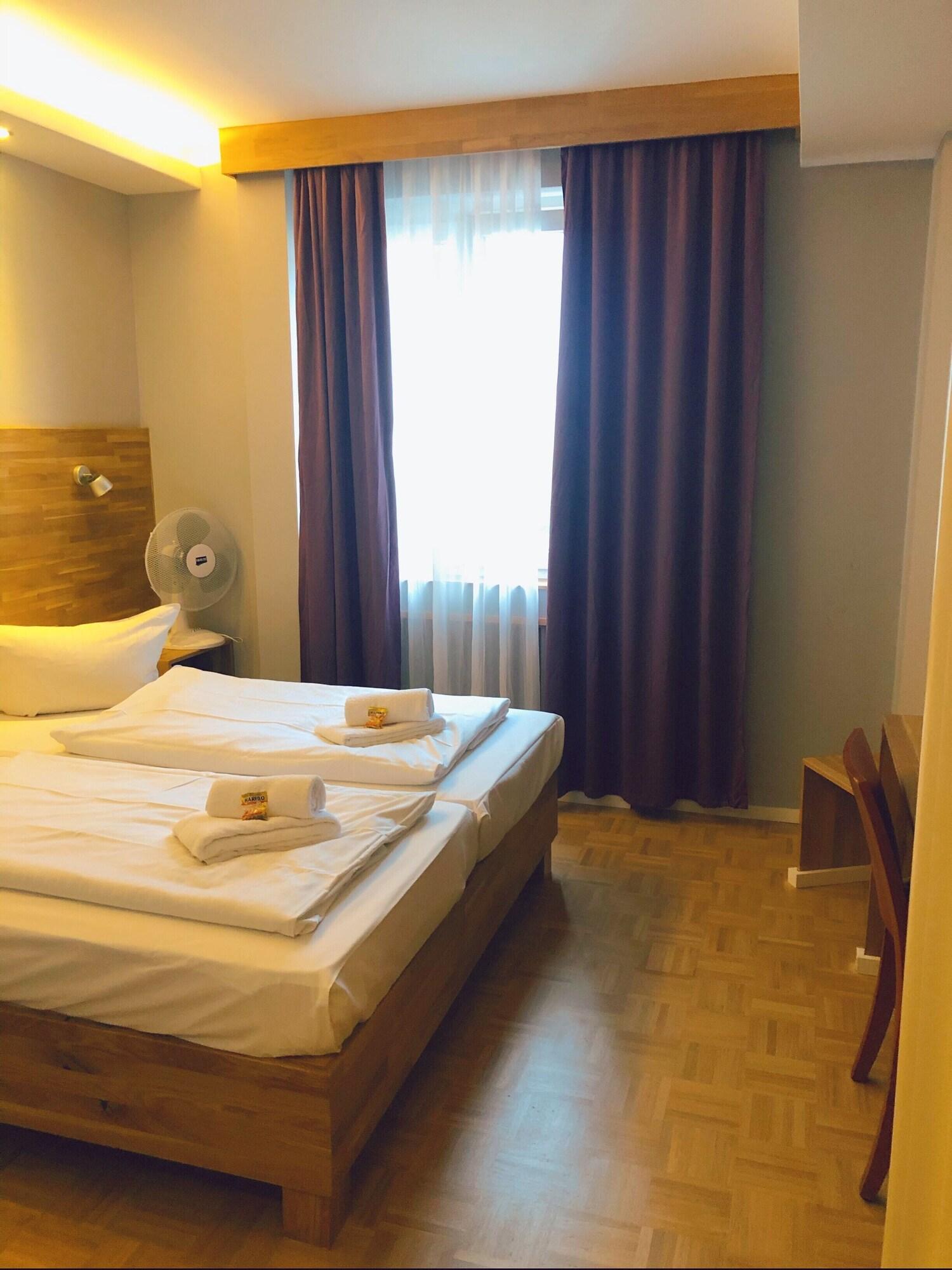 Hotel Residenz Duesseldorf Bagian luar foto