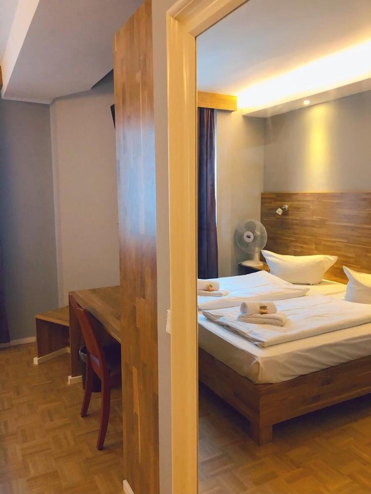 Hotel Residenz Duesseldorf Bagian luar foto